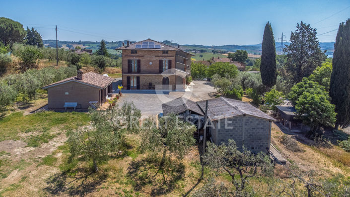 Image No.10-4 Bed Villa for sale