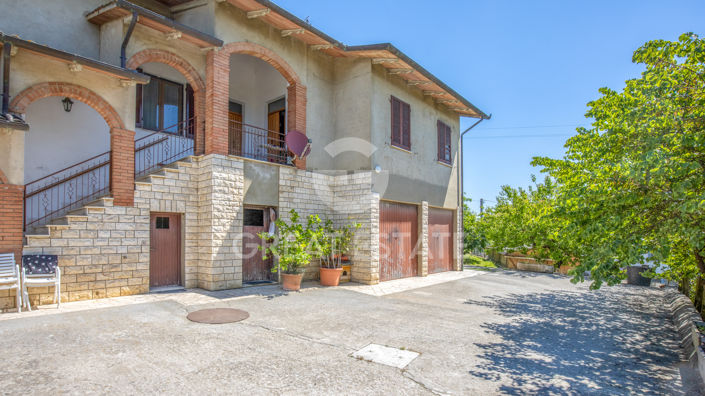 Image No.12-4 Bed Villa for sale
