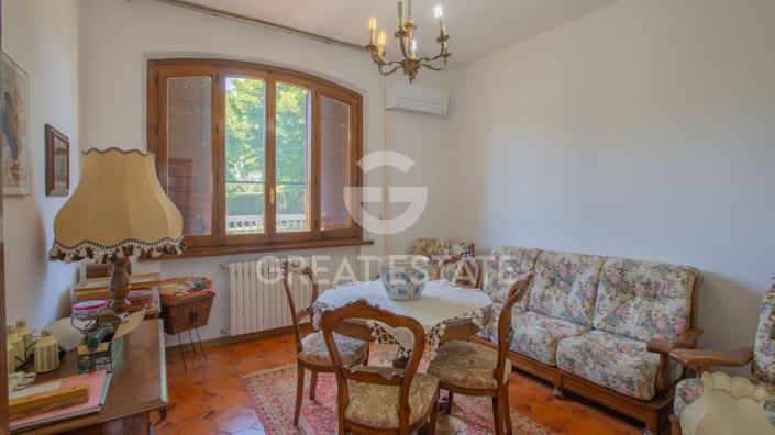 Image No.25-7 Bed Villa for sale