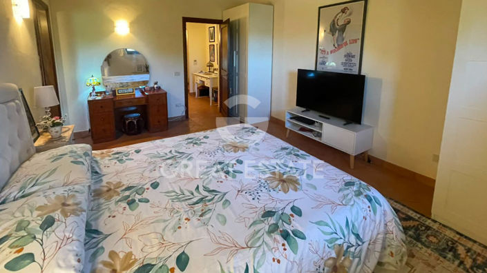 Image No.19-2 Bed Apartment for sale