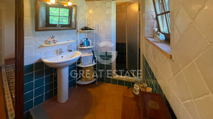 Image No.22-2 Bed Apartment for sale