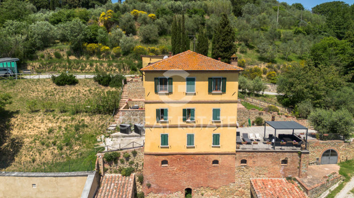Image No.3-Maison de campagne de 6 chambres à vendre à Sinalunga