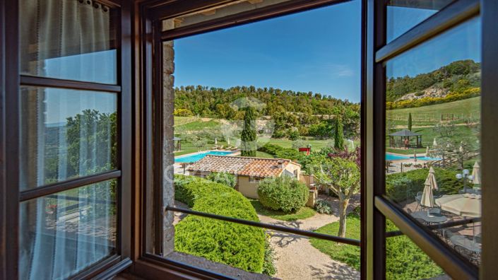 Image No.26-11 Bed Country House for sale
