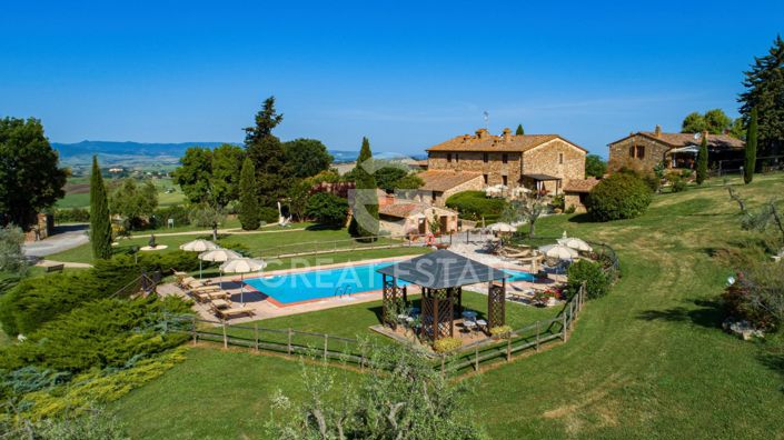 Image No.4-11 Bed Country House for sale