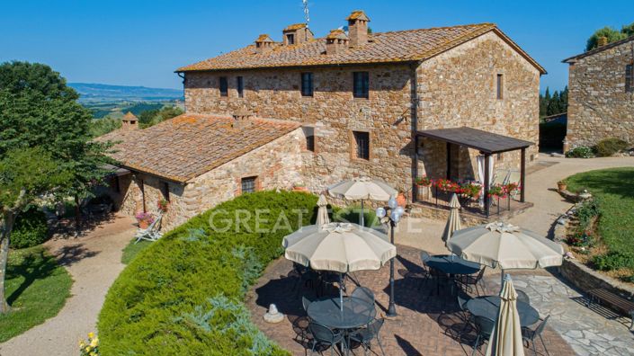 Image No.8-11 Bed Country House for sale