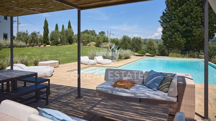 Image No.14-7 Bed Country House for sale