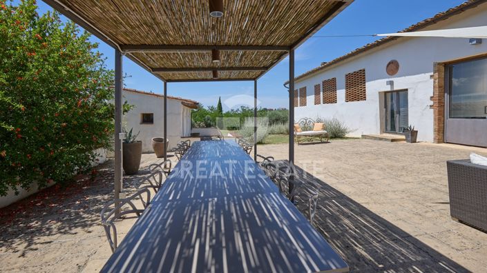 Image No.23-7 Bed Country House for sale