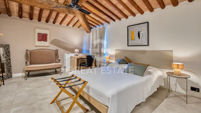 Image No.36-7 Bed Country House for sale