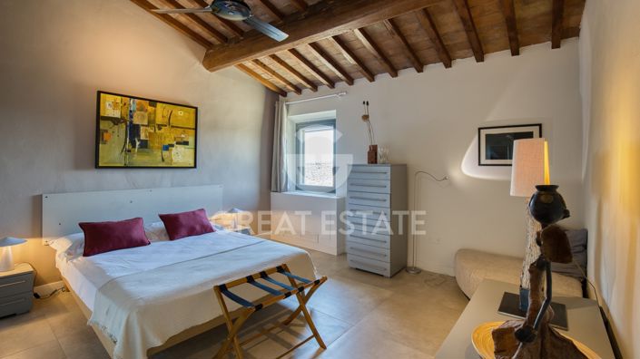 Image No.39-7 Bed Country House for sale