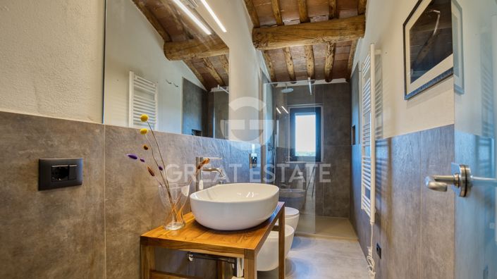 Image No.40-7 Bed Country House for sale