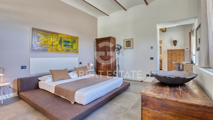 Image No.44-7 Bed Country House for sale