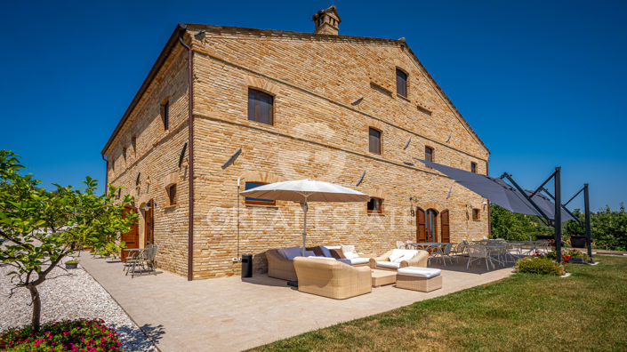 Image No.16-9 Bed Country House for sale