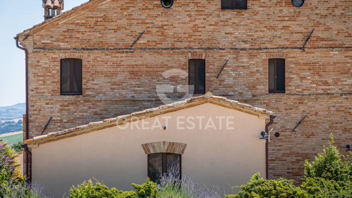Image No.21-9 Bed Country House for sale