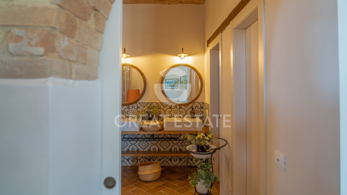 Image No.30-9 Bed Country House for sale