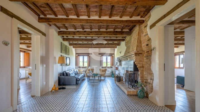 Image No.32-9 Bed Country House for sale