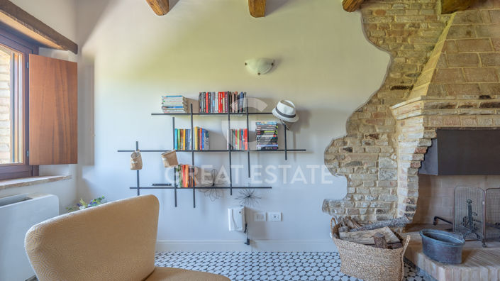 Image No.39-9 Bed Country House for sale