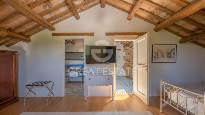 Image No.41-9 Bed Country House for sale