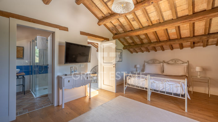 Image No.42-9 Bed Country House for sale