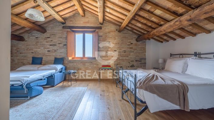 Image No.45-9 Bed Country House for sale