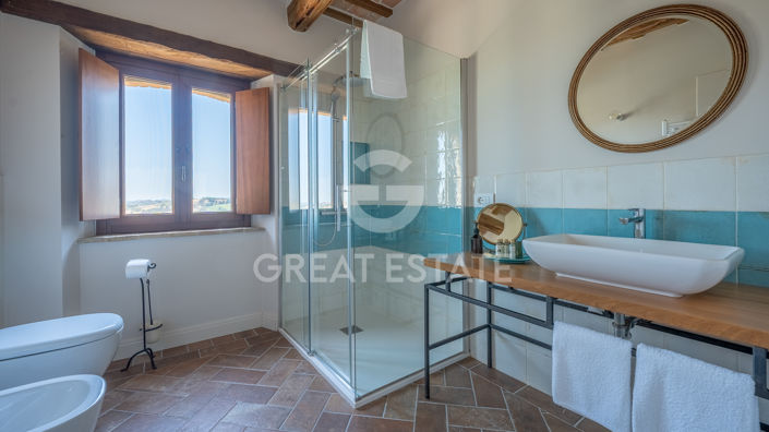 Image No.53-9 Bed Country House for sale