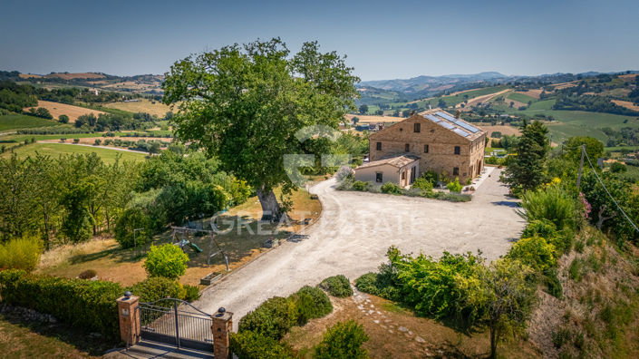 Image No.7-9 Bed Country House for sale