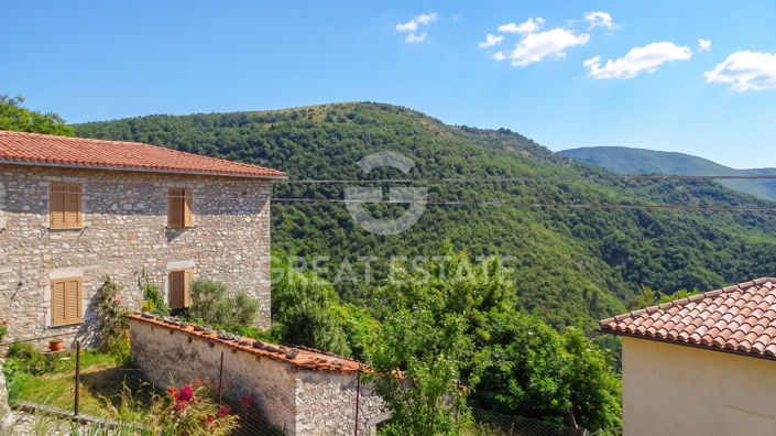 Image No.17-2 Bed Property for sale