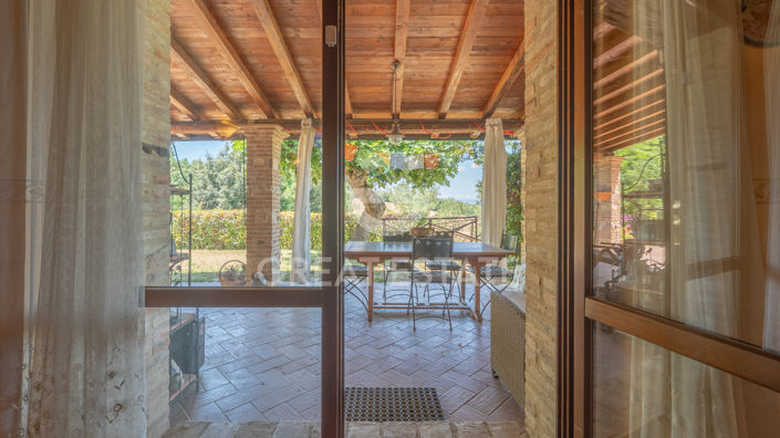 Image No.26-6 Bed Country House for sale