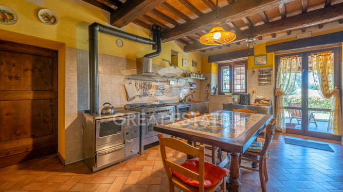 Image No.28-6 Bed Country House for sale