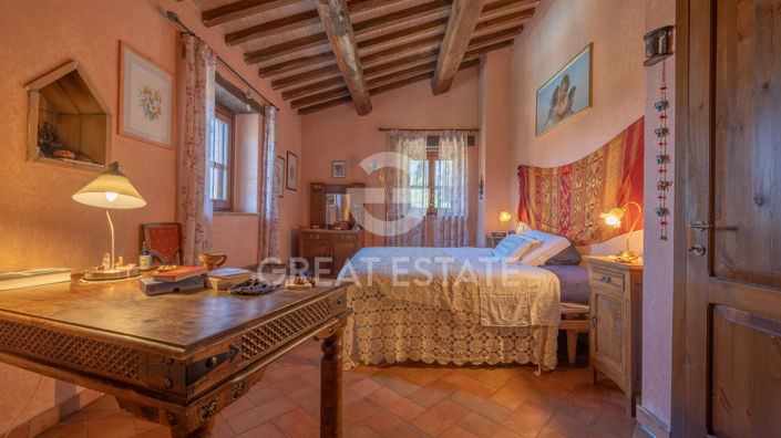 Image No.33-6 Bed Country House for sale