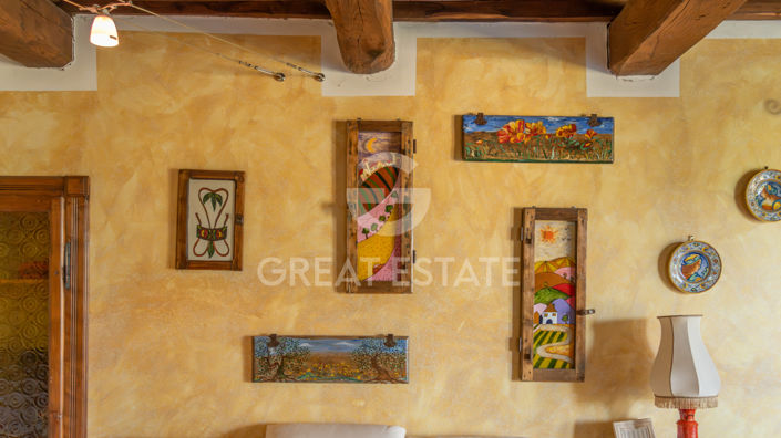 Image No.53-6 Bed Country House for sale