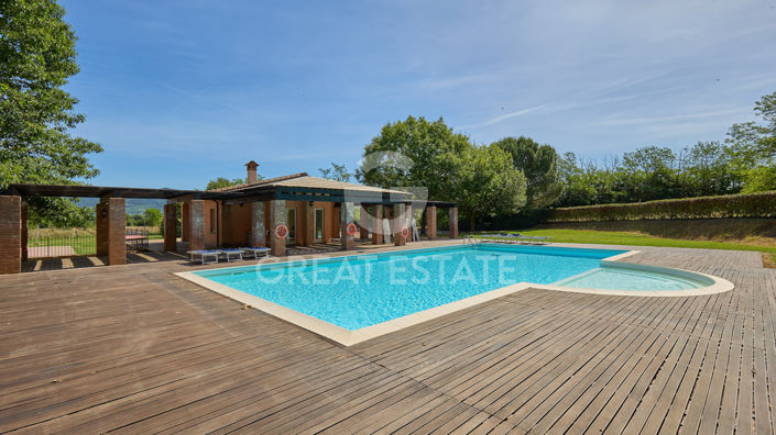 Image No.21-2 Bed Country House for sale