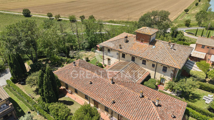 Image No.25-2 Bed Country House for sale