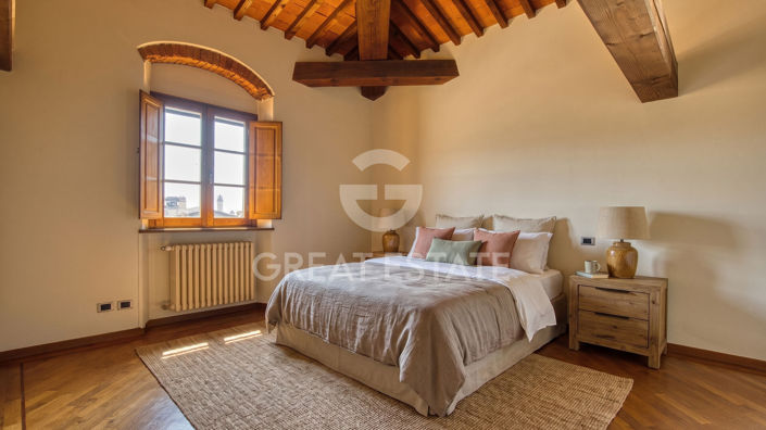 Image No.32-2 Bed Country House for sale