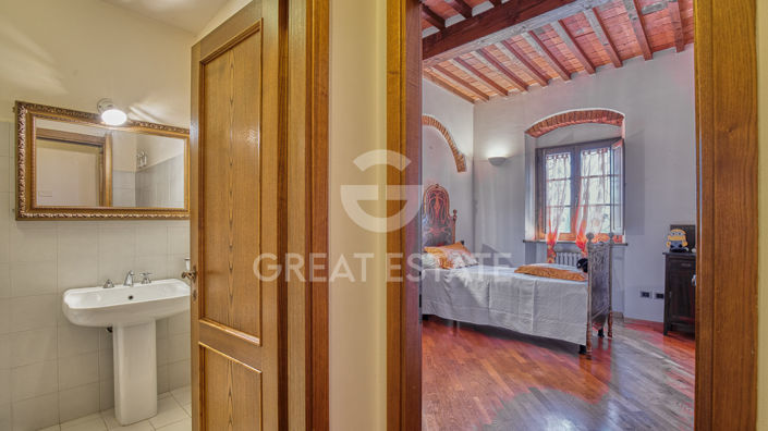 Image No.39-2 Bed Country House for sale