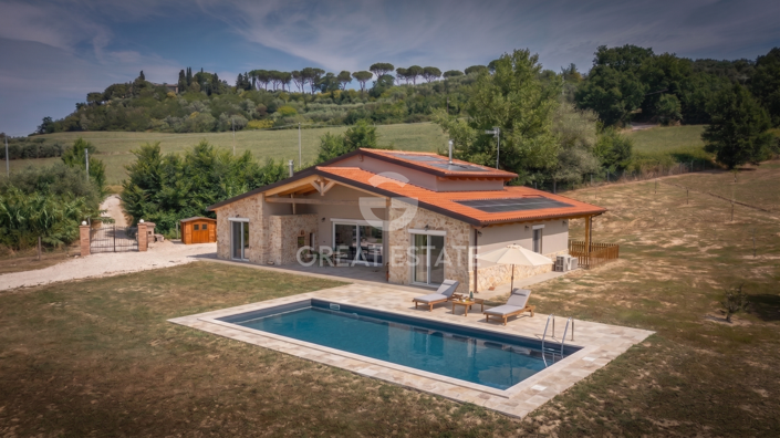 Image No.14-3 Bed Country House for sale
