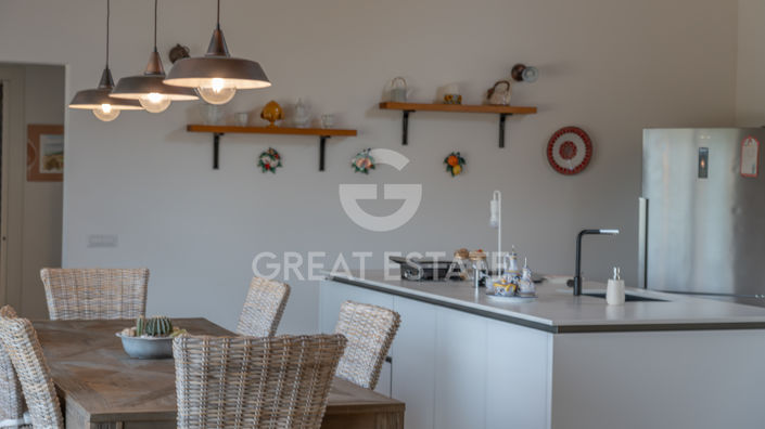 Image No.57-3 Bed Country House for sale