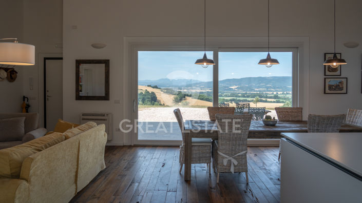 Image No.60-3 Bed Country House for sale