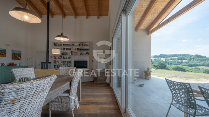 Image No.7-3 Bed Country House for sale