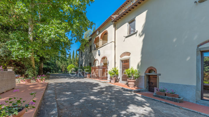Image No.13-7 Bed Country House for sale