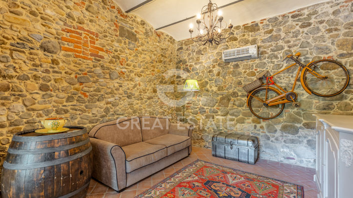 Image No.25-7 Bed Country House for sale