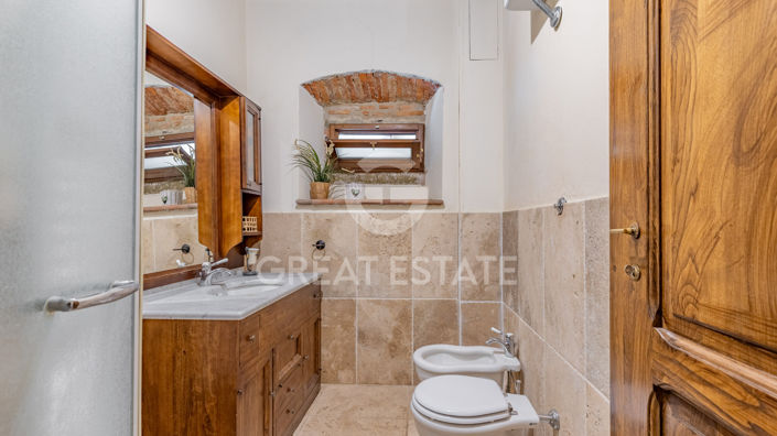 Image No.27-7 Bed Country House for sale