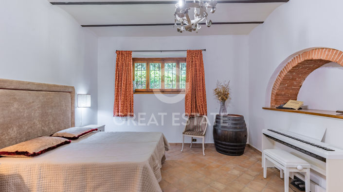 Image No.29-7 Bed Country House for sale