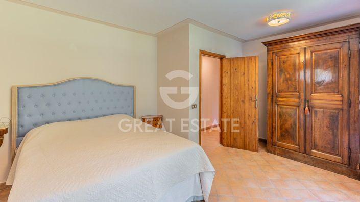 Image No.30-7 Bed Country House for sale