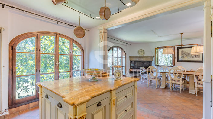 Image No.36-7 Bed Country House for sale