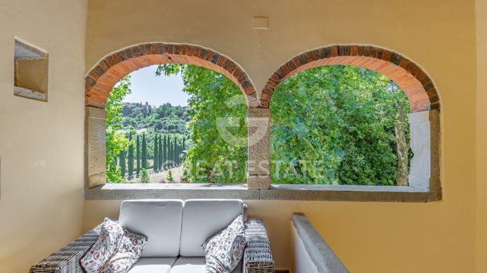 Image No.41-7 Bed Country House for sale