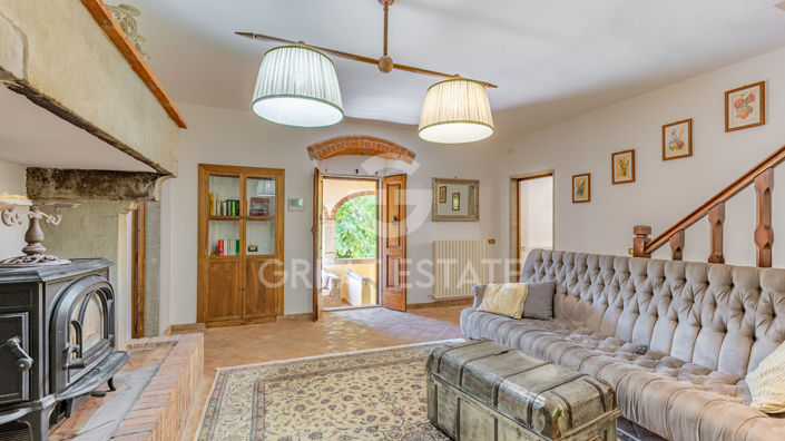 Image No.44-7 Bed Country House for sale