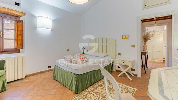 Image No.47-7 Bed Country House for sale