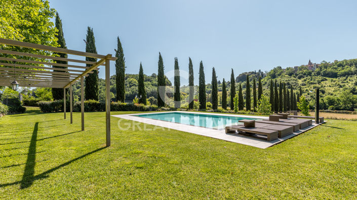 Image No.10-7 Bed Country House for sale