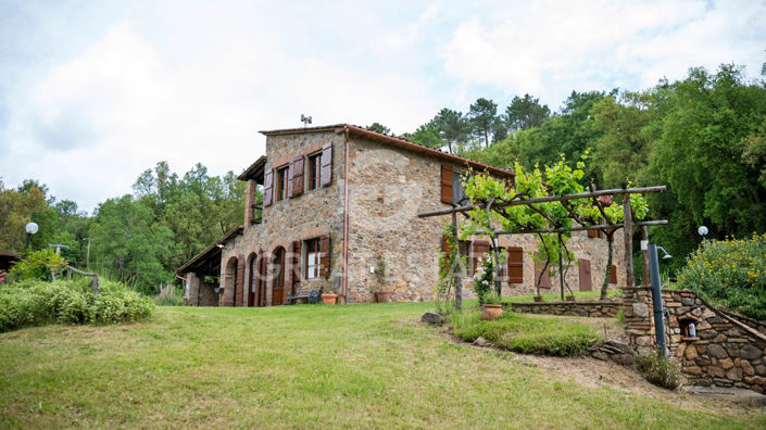Image No.16-3 Bed Country House for sale