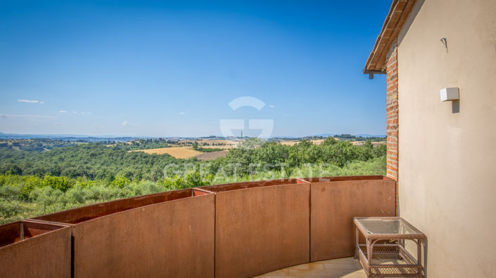 Image No.18-2 Bed Country House for sale